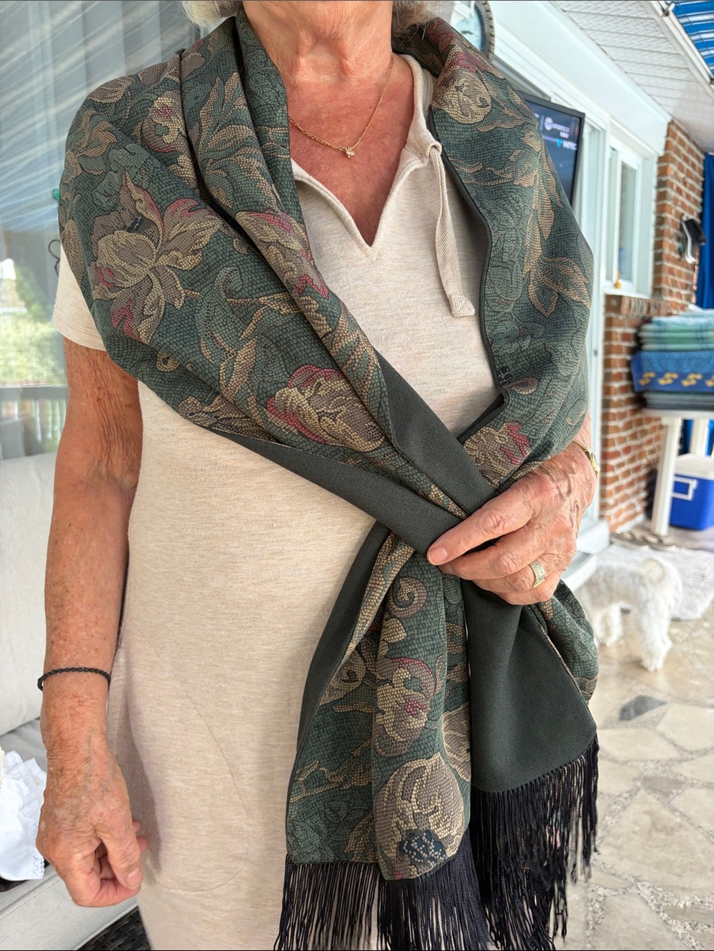 Reversible Shawl scarf green paisley/green